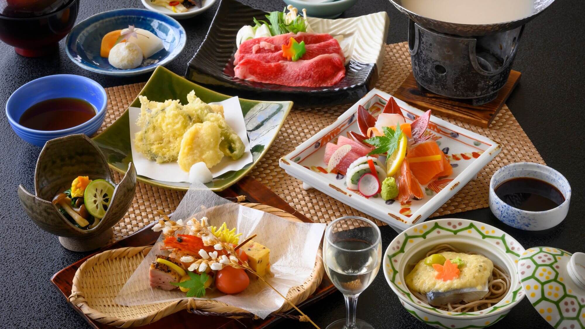 【季節の会席コース】冬の一例。海の幸・山の幸・里の幸尽くしの山紫苑スタンダード会席です。