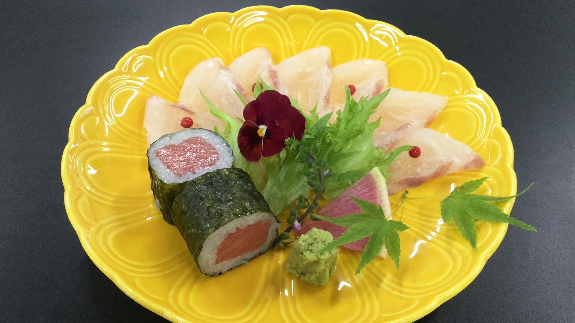 【会席スタンダード】海鮮会席プラン　鮮魚薄造り　国産牛すき鍋　鯛スープ蒸し≪9〜11月≫