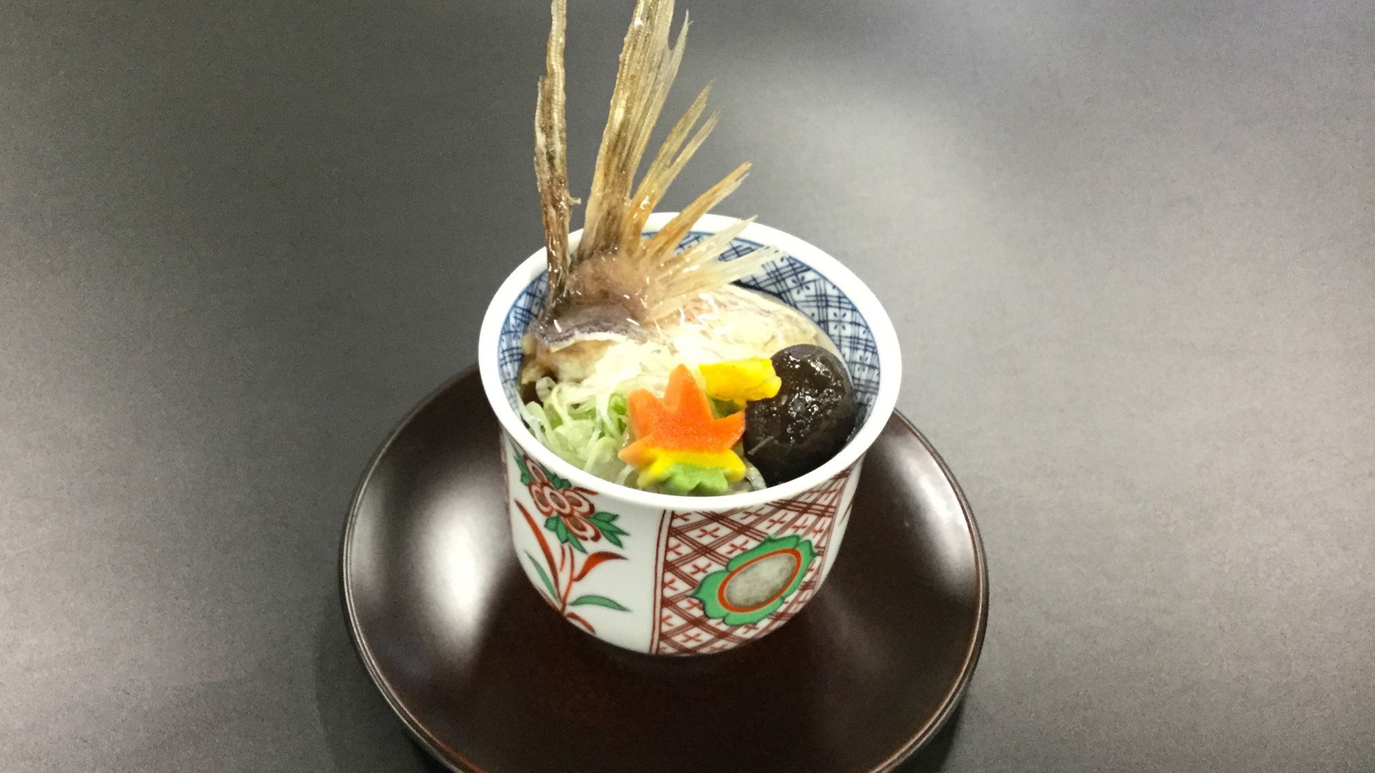 【会席スタンダード】海鮮会席プラン　鮮魚薄造り　国産牛すき鍋　鯛スープ蒸し≪9〜11月≫
