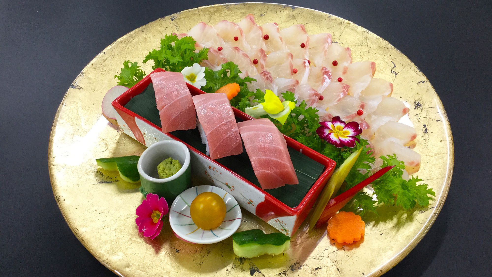 ◆26夏【6～8月卓袱 飛鳥】鯛薄造り　本鮪にぎり寿司