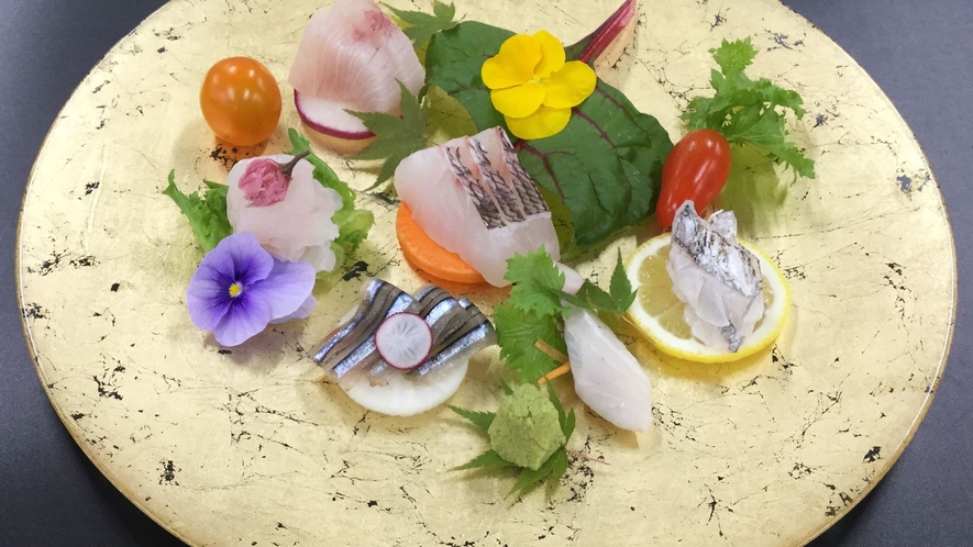 【3～5月会席 桜】新鮮魚介７種（刺身５種　寿司２種）