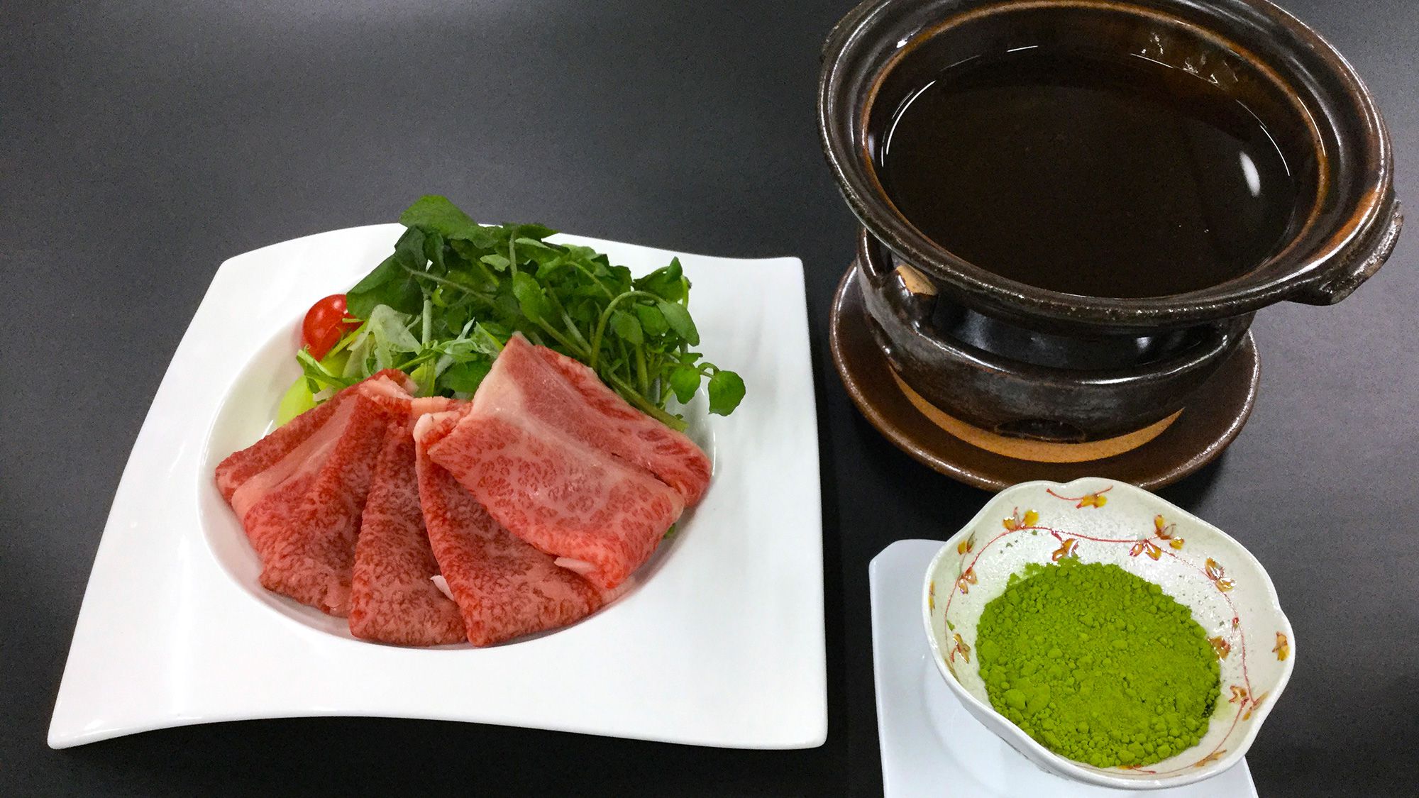 ◆26夏【6～8月会席 桃】国産牛の出汁しゃぶ鍋