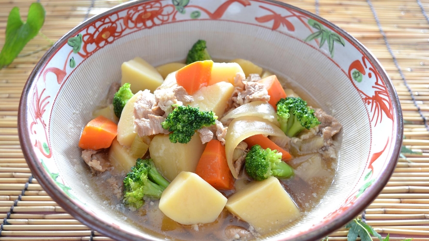 ◆朝食　肉じゃが：長崎県自慢のじゃが芋！こだわりの一品です。