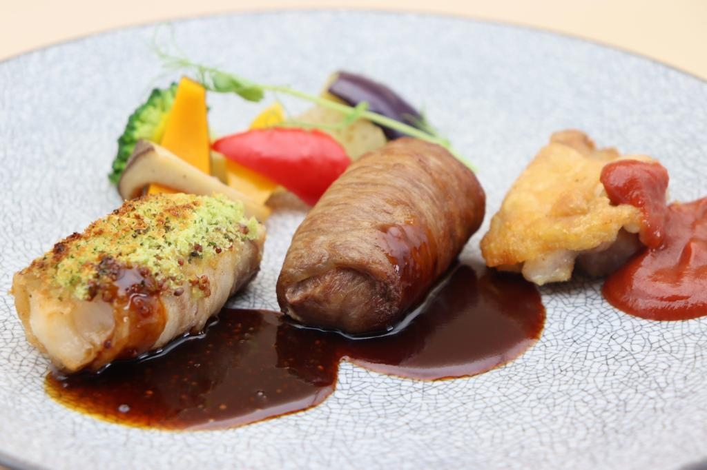 ご宿泊者様限定【洋風さつま会席】夕付宿泊プラン　Ｓコース（鹿児島県産肉3種盛り合せ）【夕・朝食付】