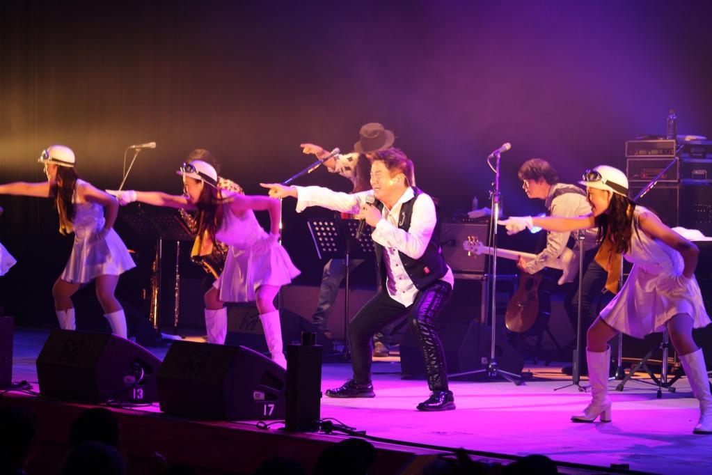 「KAWAMURA BAND 真夏のスーパーライブ＆ディナー（A席）」宿泊プラン