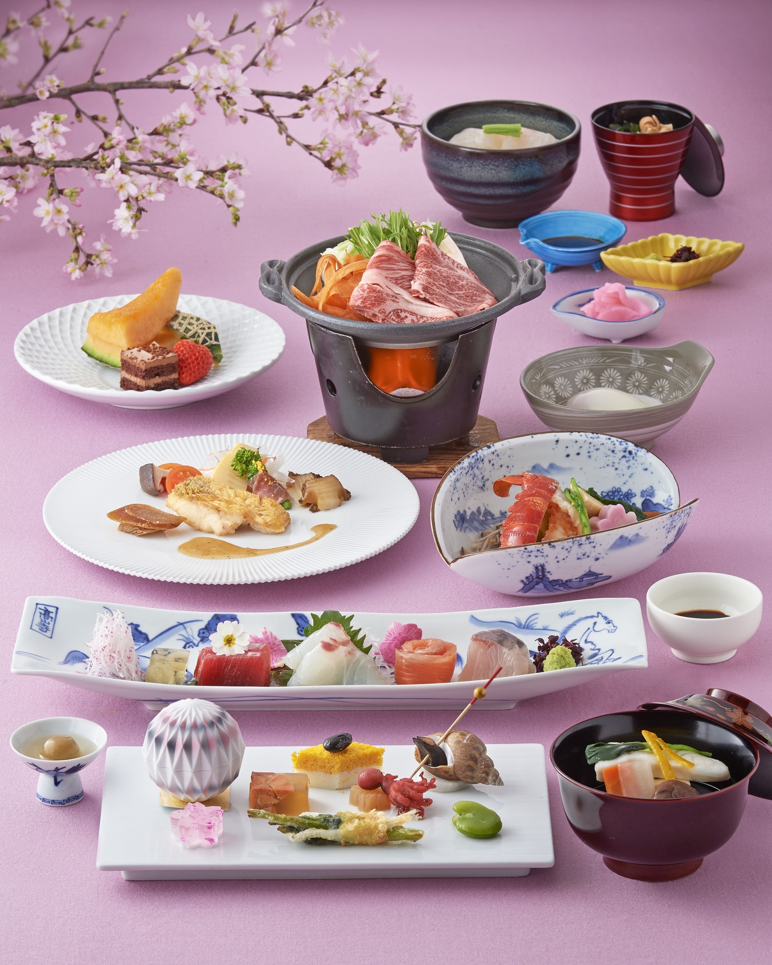 ■「日本料理 七 彩」で味わう　さくら会席『華（はな）』コース【夕食・朝食付】
