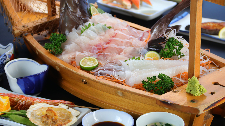 【12，100円(税込)〜】ワンちゃんのお誕生日は特典付！若狭の海の幸を食べ尽くす海鮮舟盛りコース♪