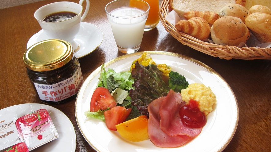 朝食　ソフトドリンクおかわり自由