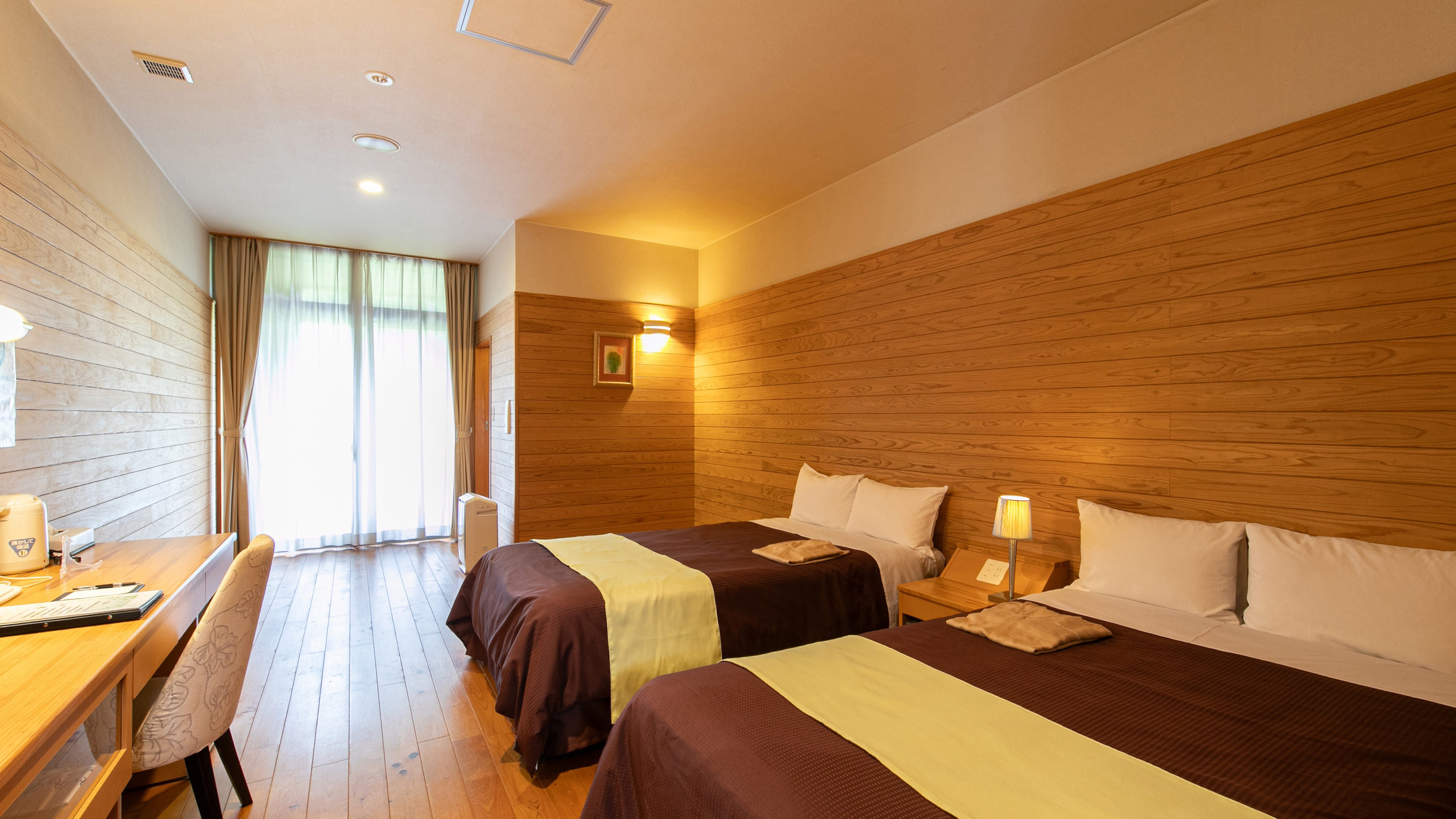 【洋室ツイン】檜の内湯◆木の香りに包まれた洋室(禁煙)