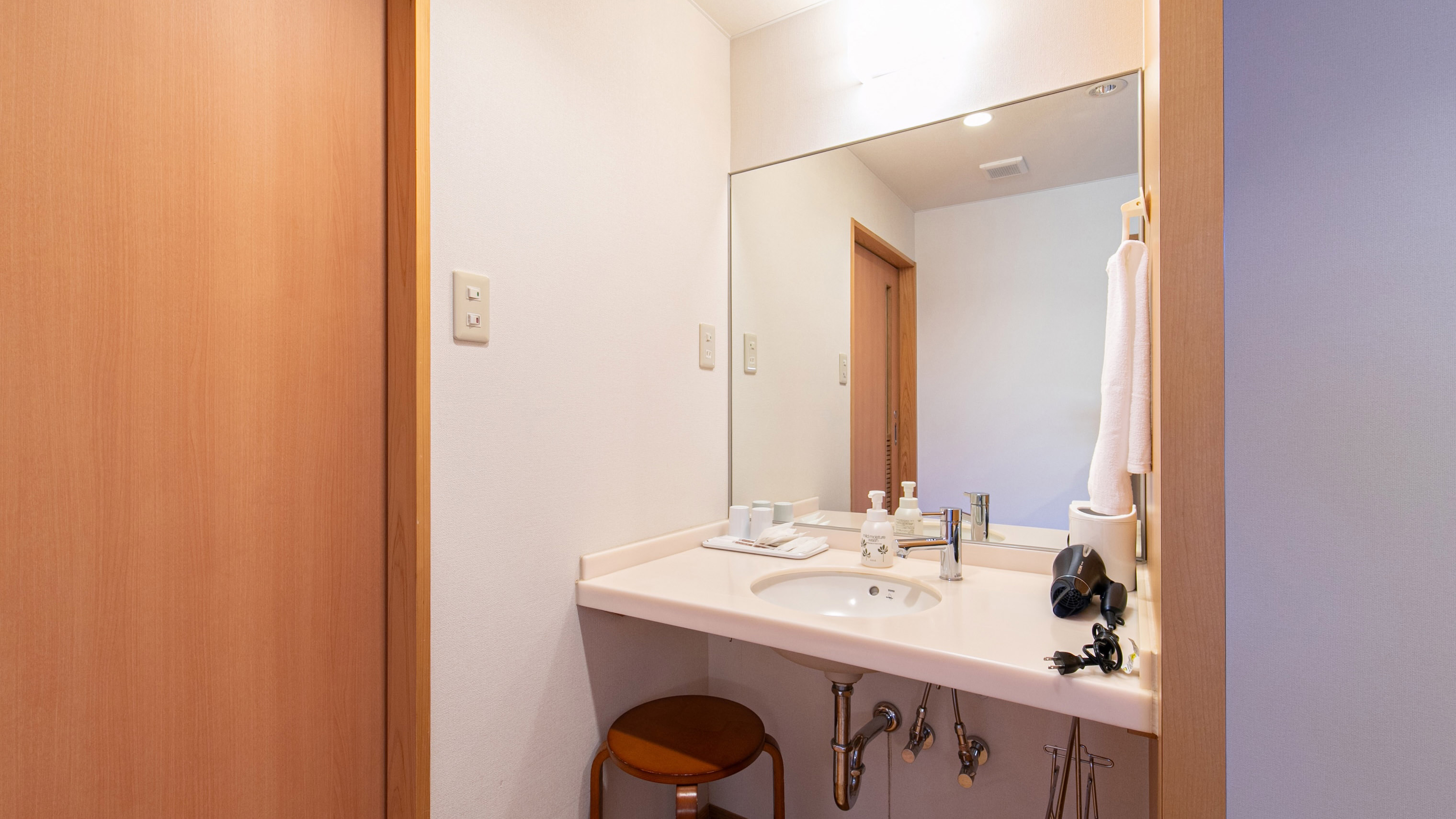 【和洋室】檜の内湯◆鹿児島産の材木と畳の融合（禁煙）30平米