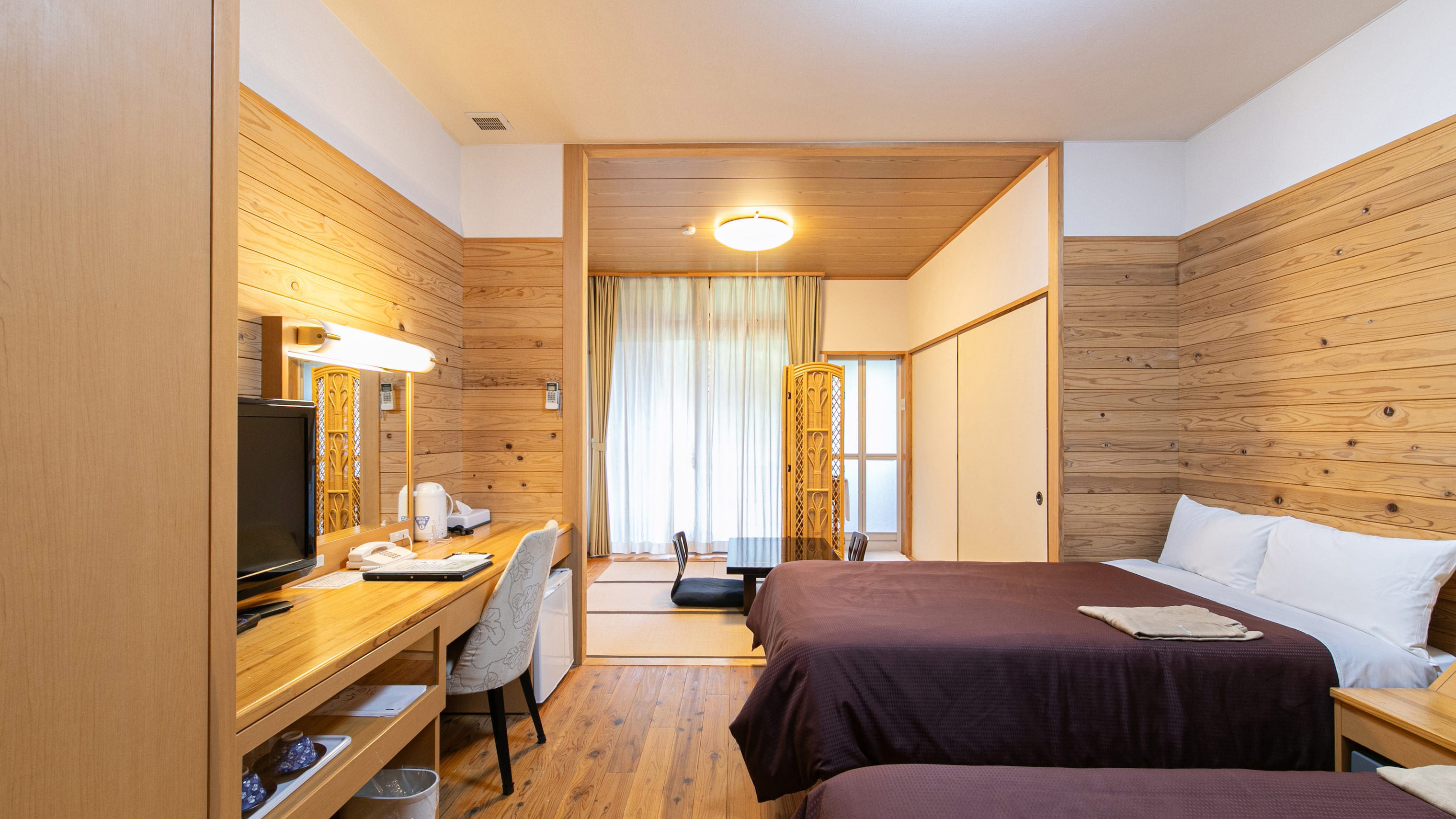 【和洋室】檜の内湯◆鹿児島産の材木と畳の融合（禁煙）30平米