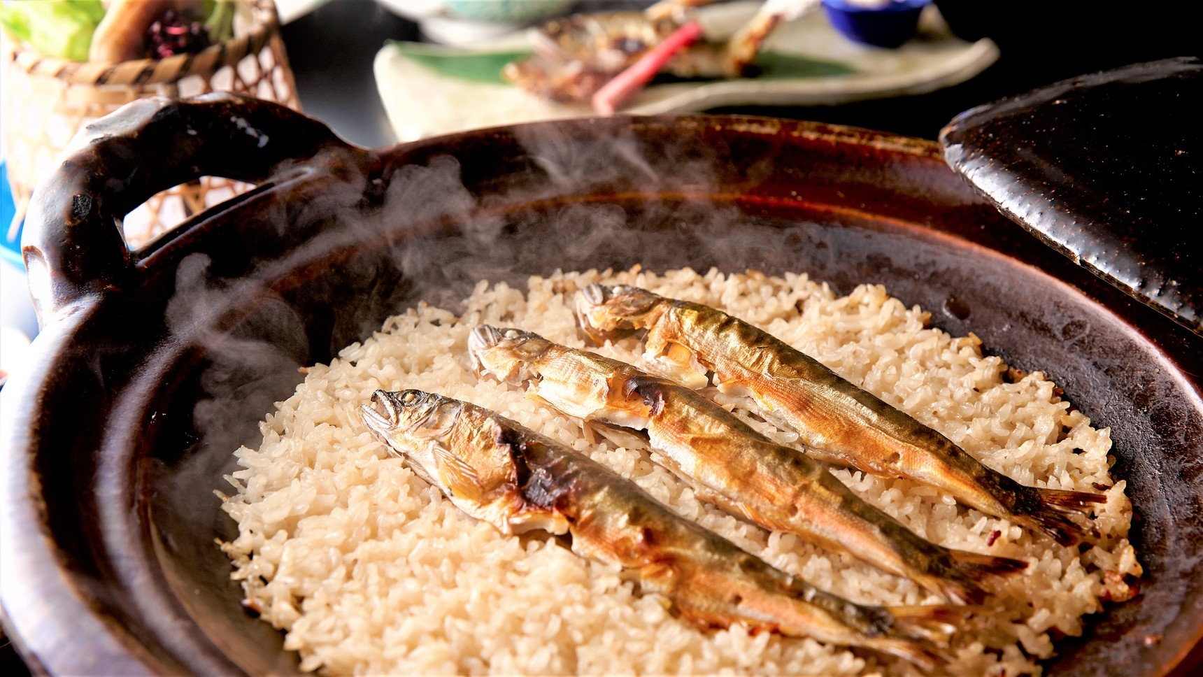 【天然鮎づくし】×【特選料理】≪2食付≫夕食は天然鮎・鮎・鮎づくし♪絶景露天と赤褐色温泉でゆったり