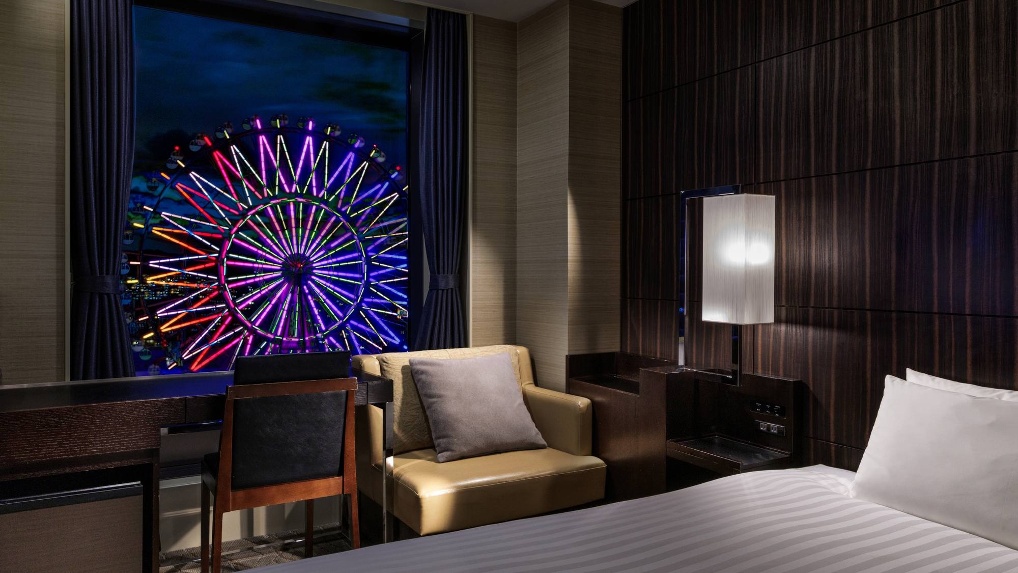 【観覧車側セミダブル 17.7㎡/ベッド幅140cm】シンプルに、スタイリッシュに。