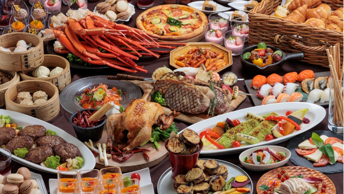 【2食付き】蟹・ステーキ・寿司ディナービュッフェ＆熊本ご当地朝食付きプラン