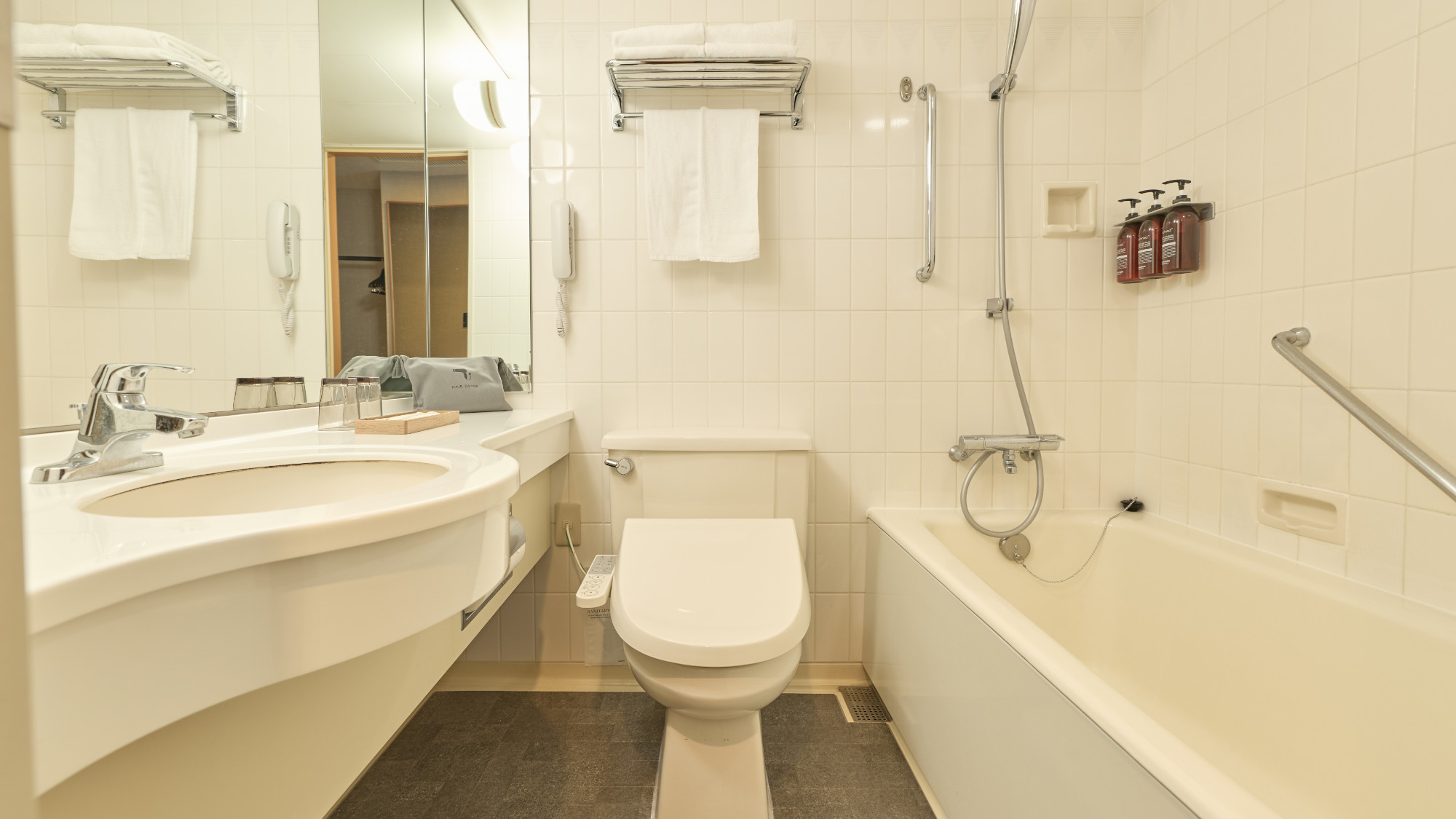 【ライフスタイルフロアバスルーム】