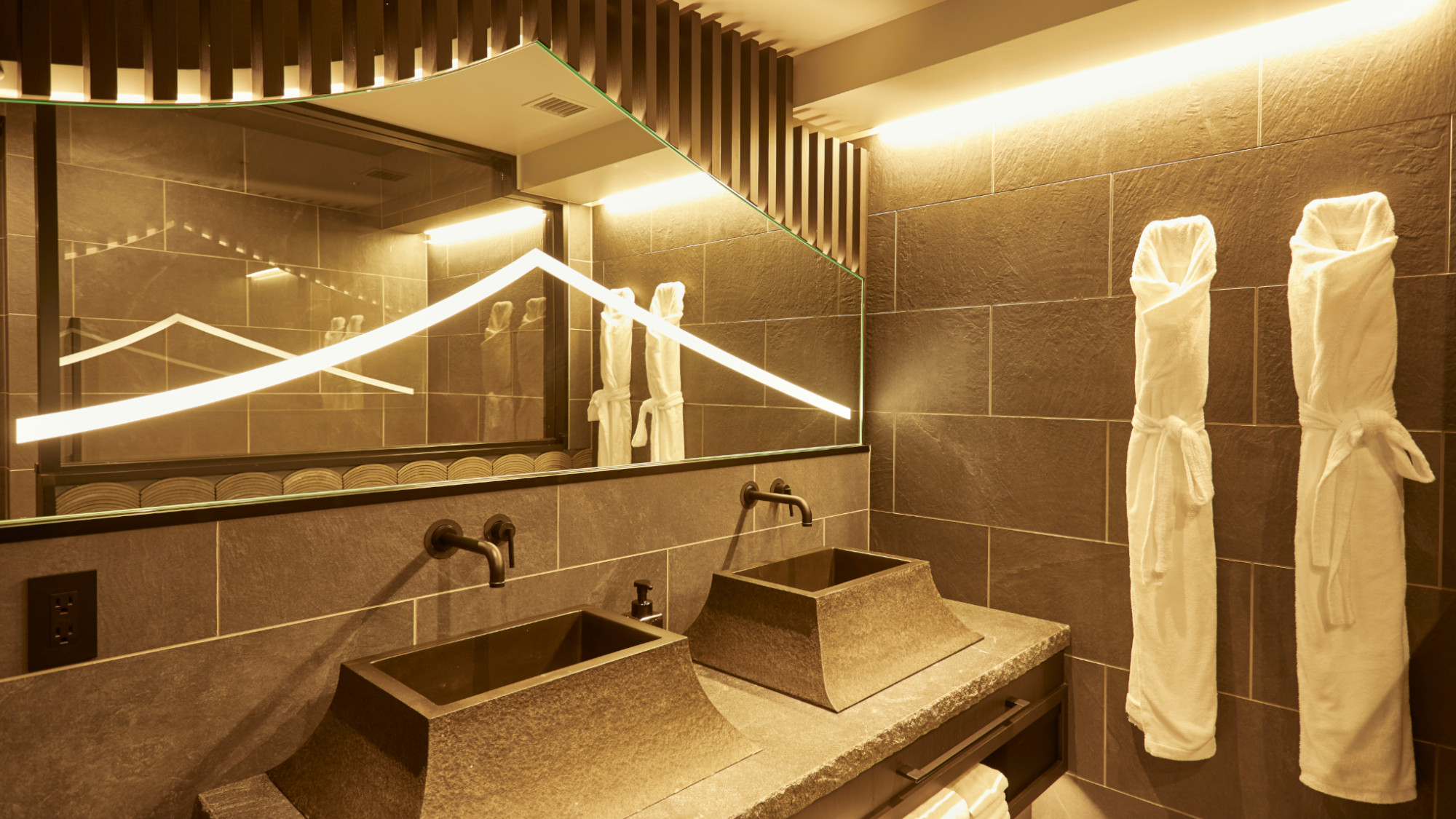 ONEキャッスルスイートバスルーム