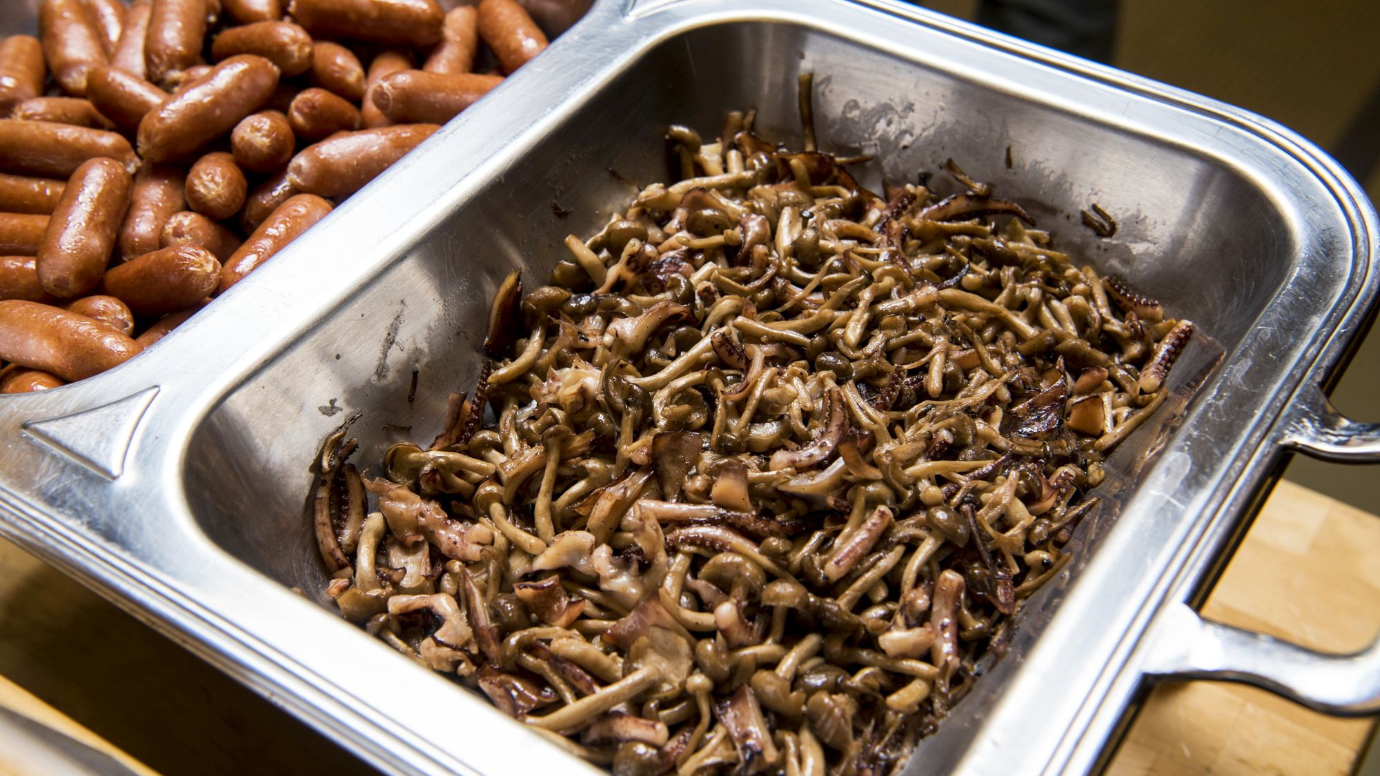 【あさまの田舎バイキング】山形の郷土料理や庄内地方の一夜干しなど、庄内の食文化を味わえるご朝食。