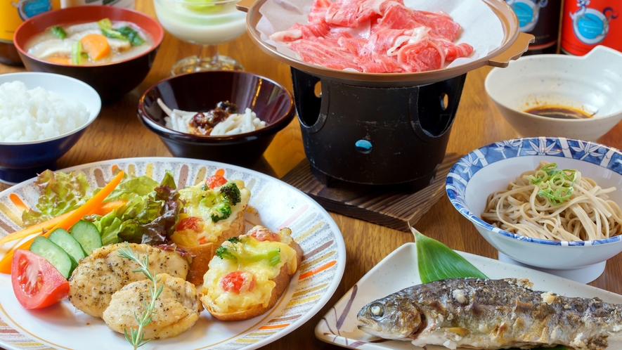 *【お夕食一例】洋風のお料理と、川魚やお蕎麦など信州ならではの和食に舌鼓！