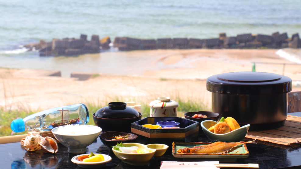 【朝食付きプラン】やわらかな春の海と天然温泉でくつろぐひととき・・・観光もビジネスも歓迎♪