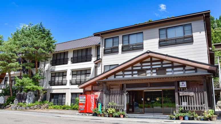 【お花見】春はやっぱりコレ！庄川峡に咲くさくらにほっこり♪お酒サービス付き！