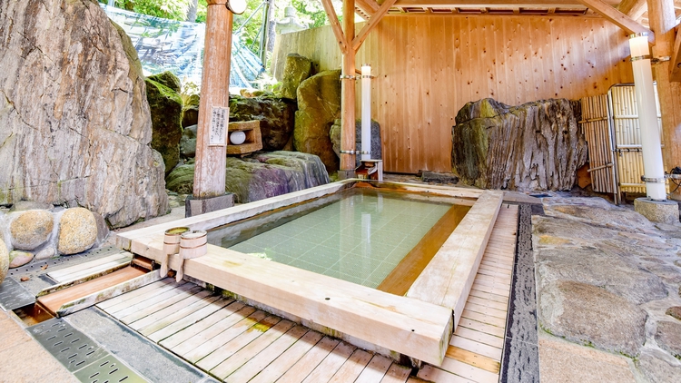 【お花見】春はやっぱりコレ！庄川峡に咲くさくらにほっこり♪お酒サービス付き！