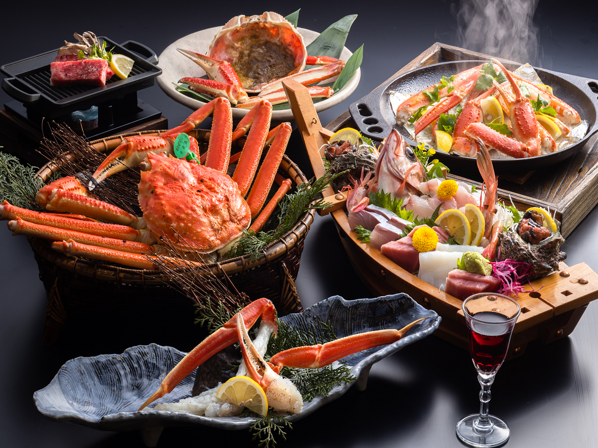 和牛ステーキと舟盛付カニフルコースの例