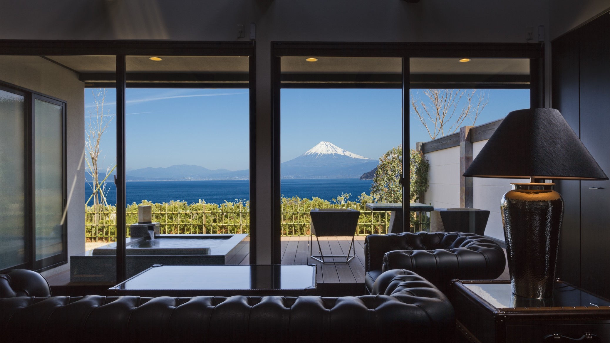 【スタンダード】温泉露天風呂付スイートルームから世界遺産「富士山」を一望 伊豆のフレンチ懐石全8品
