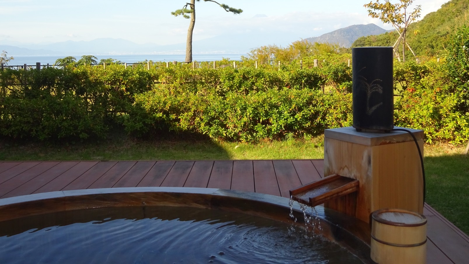 【月待つ】温泉露天風呂付客室　富士山と美しい駿河湾を一望