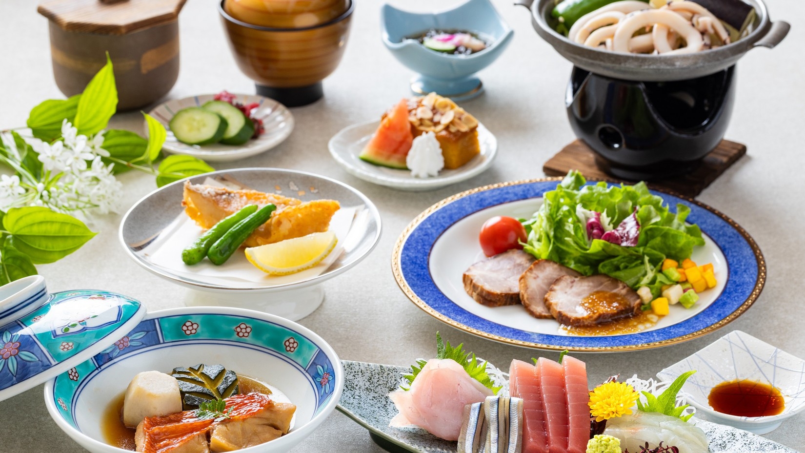 【夏休み7/18〜8/31】目の前は『海』！展望かけ流し温泉＆夏限定メニューを心ゆくまで堪能★