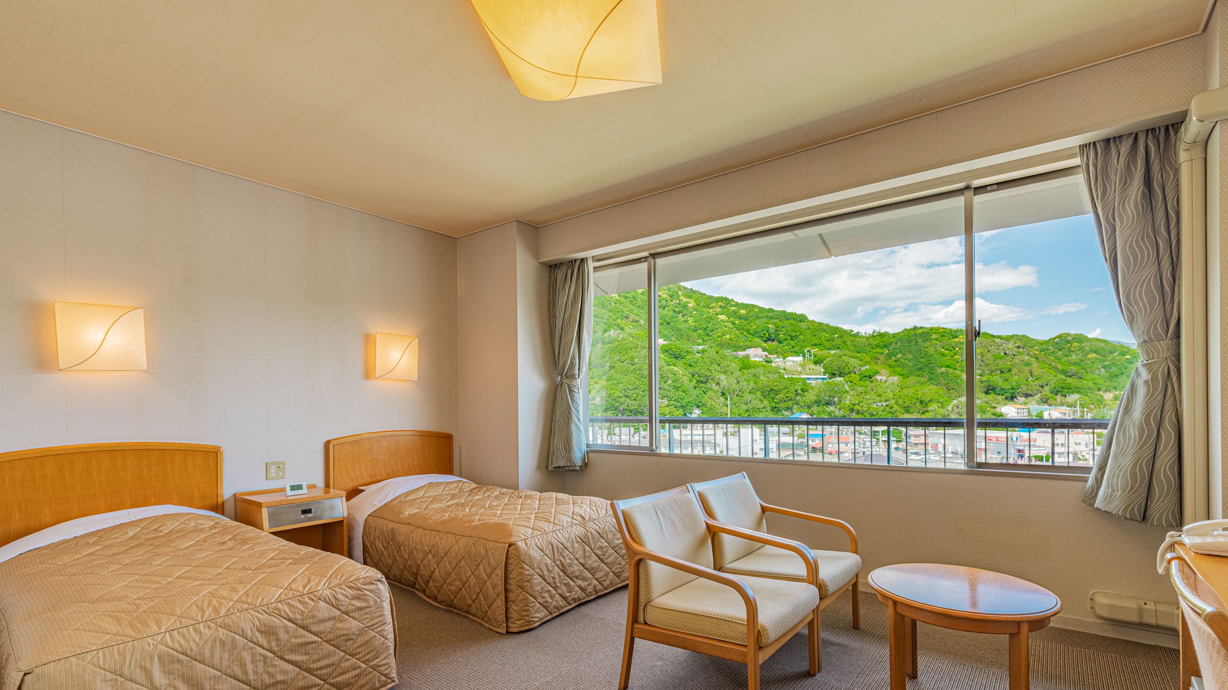 町側洋室ツイン