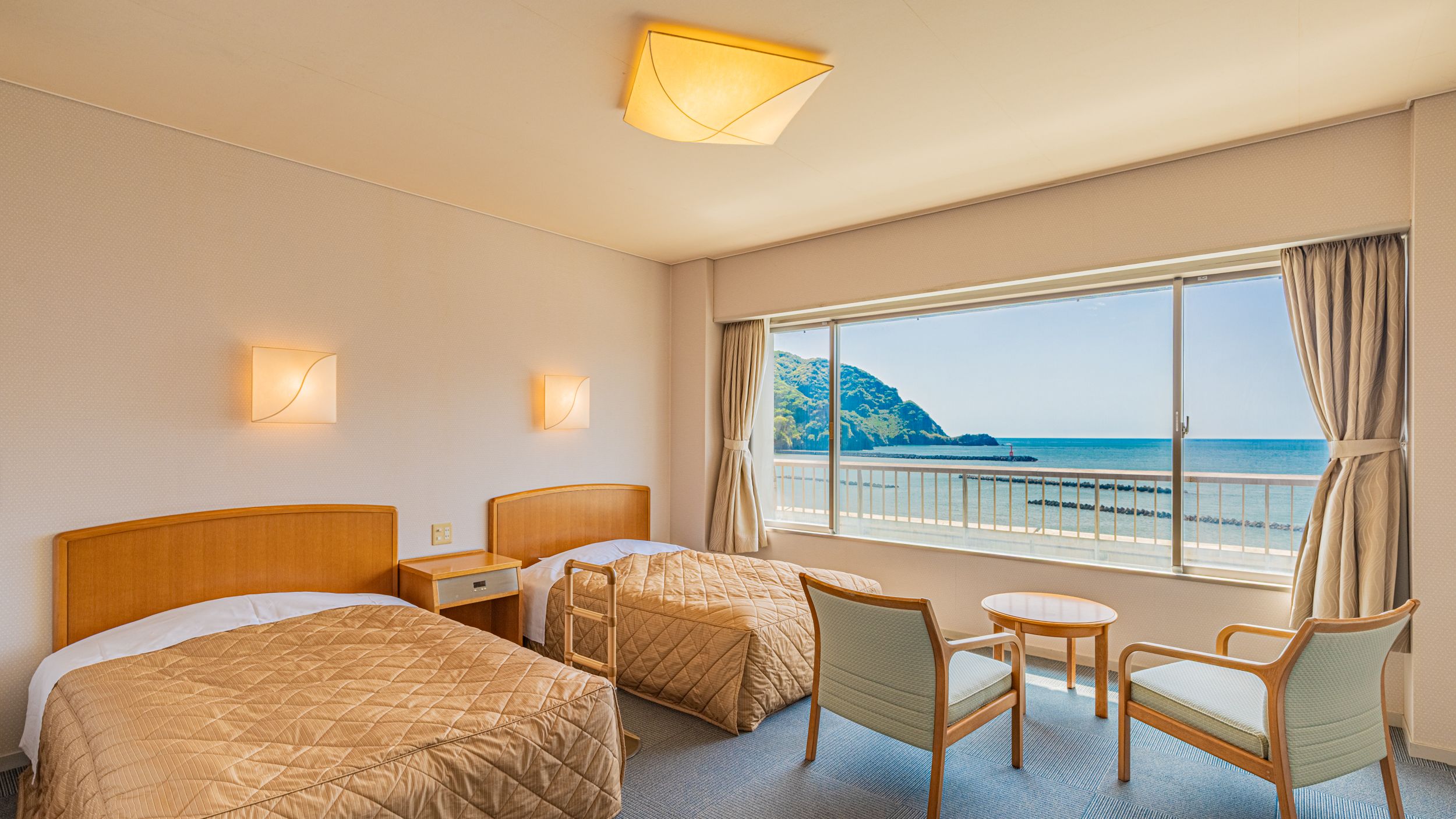 駿河湾フロント洋室ツイン（バリアフリー）