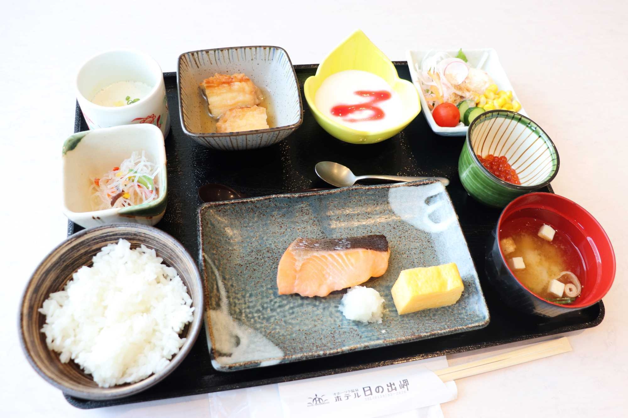 【迷ったらコレ！！1泊2食プラン】ホテル日の出岬基本の1泊2食付プランです R8