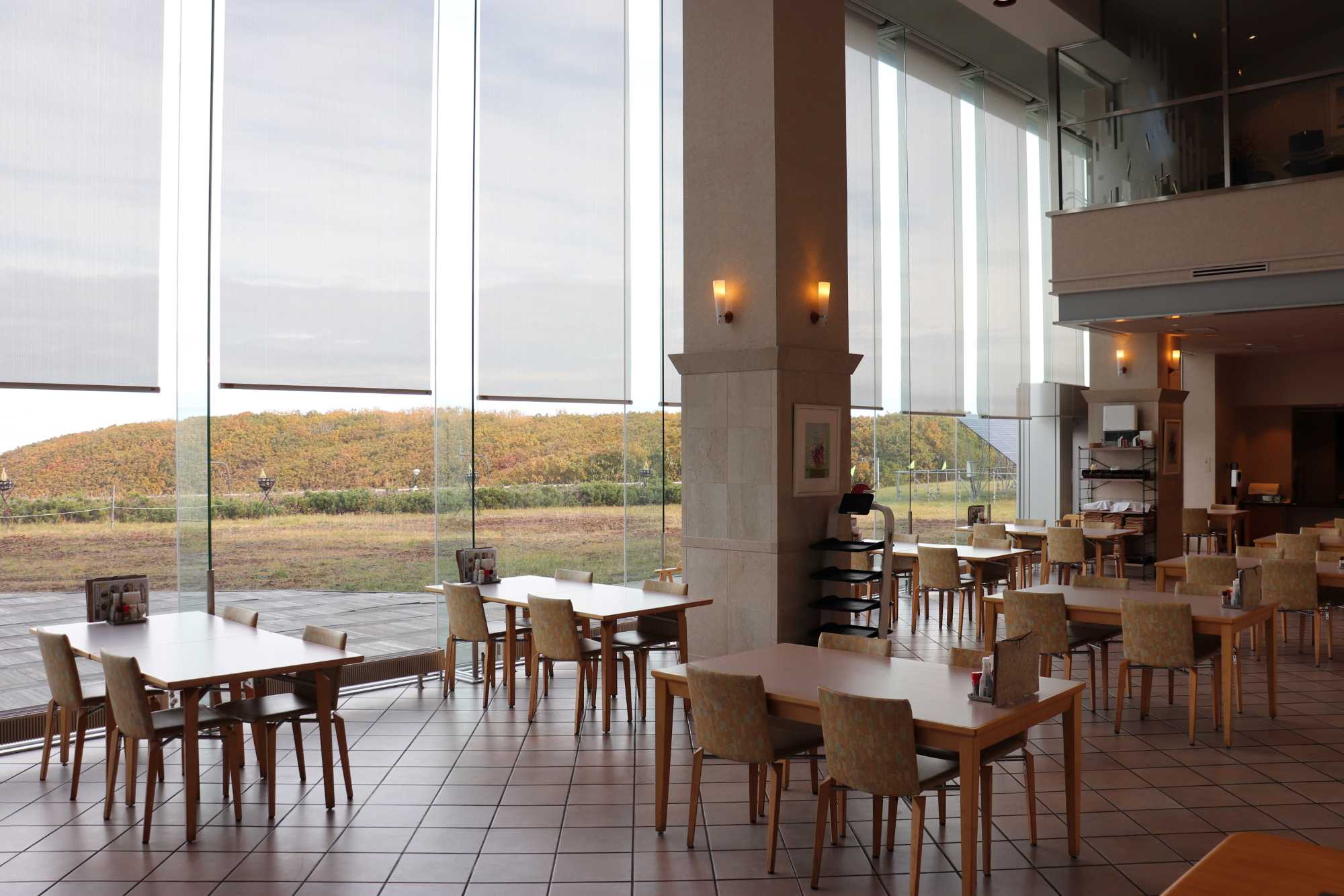 1階 レストラン藍