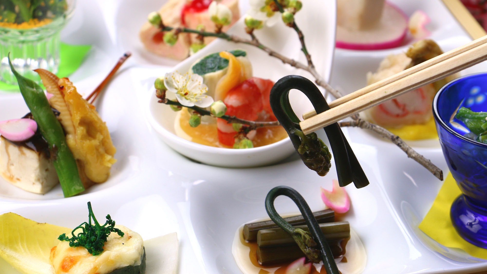 ≪期間限定≫春の味・山菜会席でおもてなし！里山のごちそうをたっぷり召し上がれ♪【岩風呂＆檜風呂】