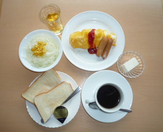 洋食Aセット。パンとコーヒーおかわり自由♪※写真は一例です。一部変更になる可能性があります