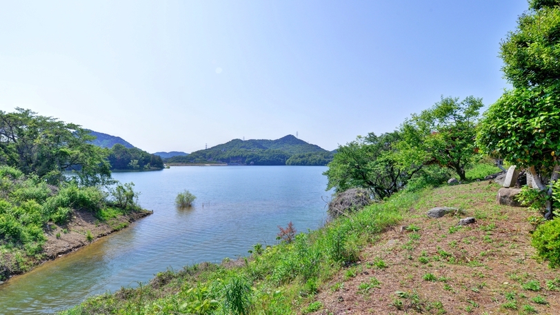 【1〜2月平日限定×直前割】定番のスタンダードが1500円OFF！五感で楽しむ湖畔の宿で会席料理