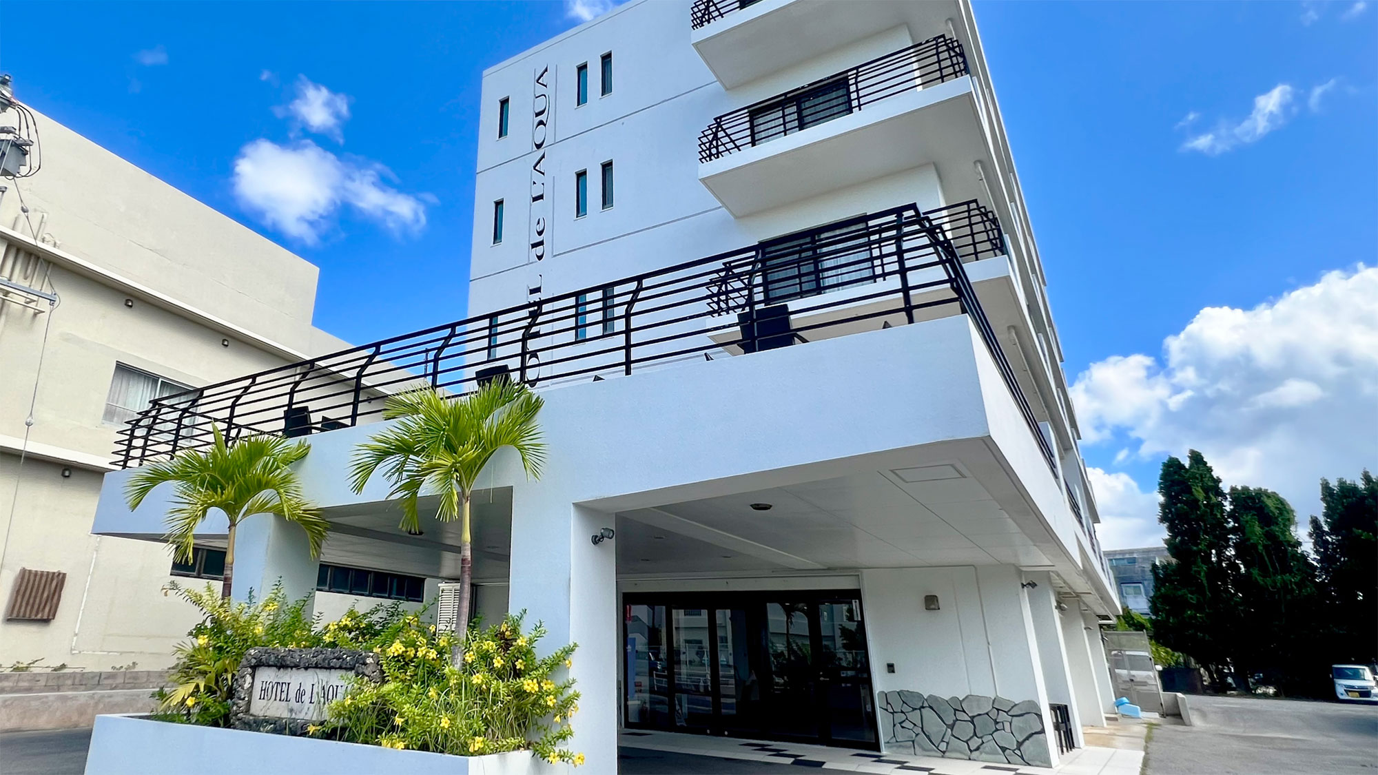 【外観】ホテル・デ・ラクア-宮古島にようこそ