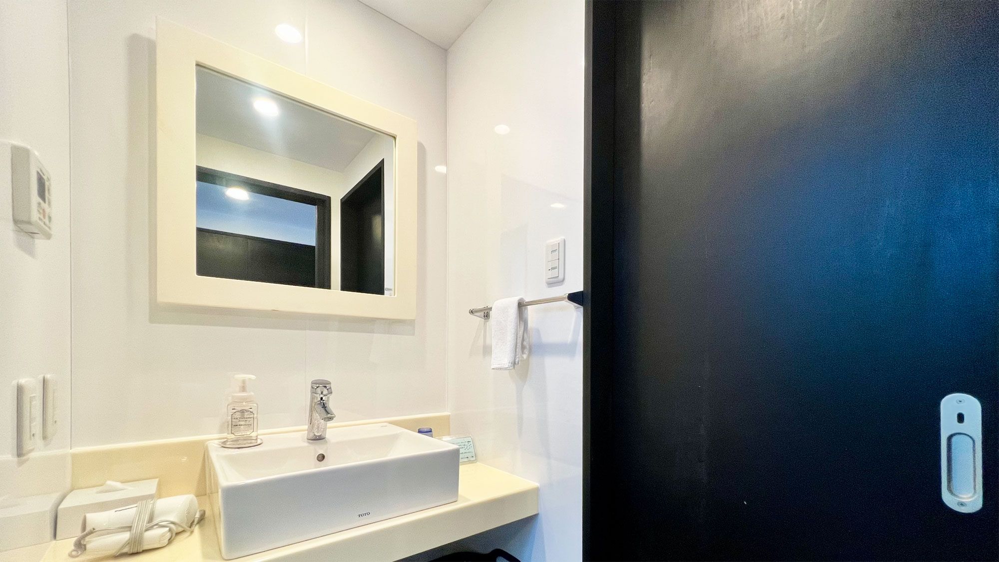 【禁煙スタンダードツイン】洗面化粧台