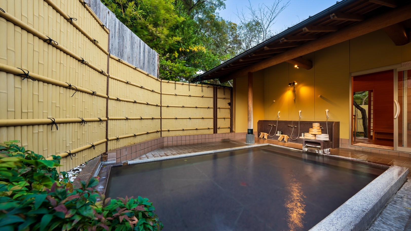 一泊素泊まり（直前割）〜和室二間の広々客室　源泉かけ流し温泉〜