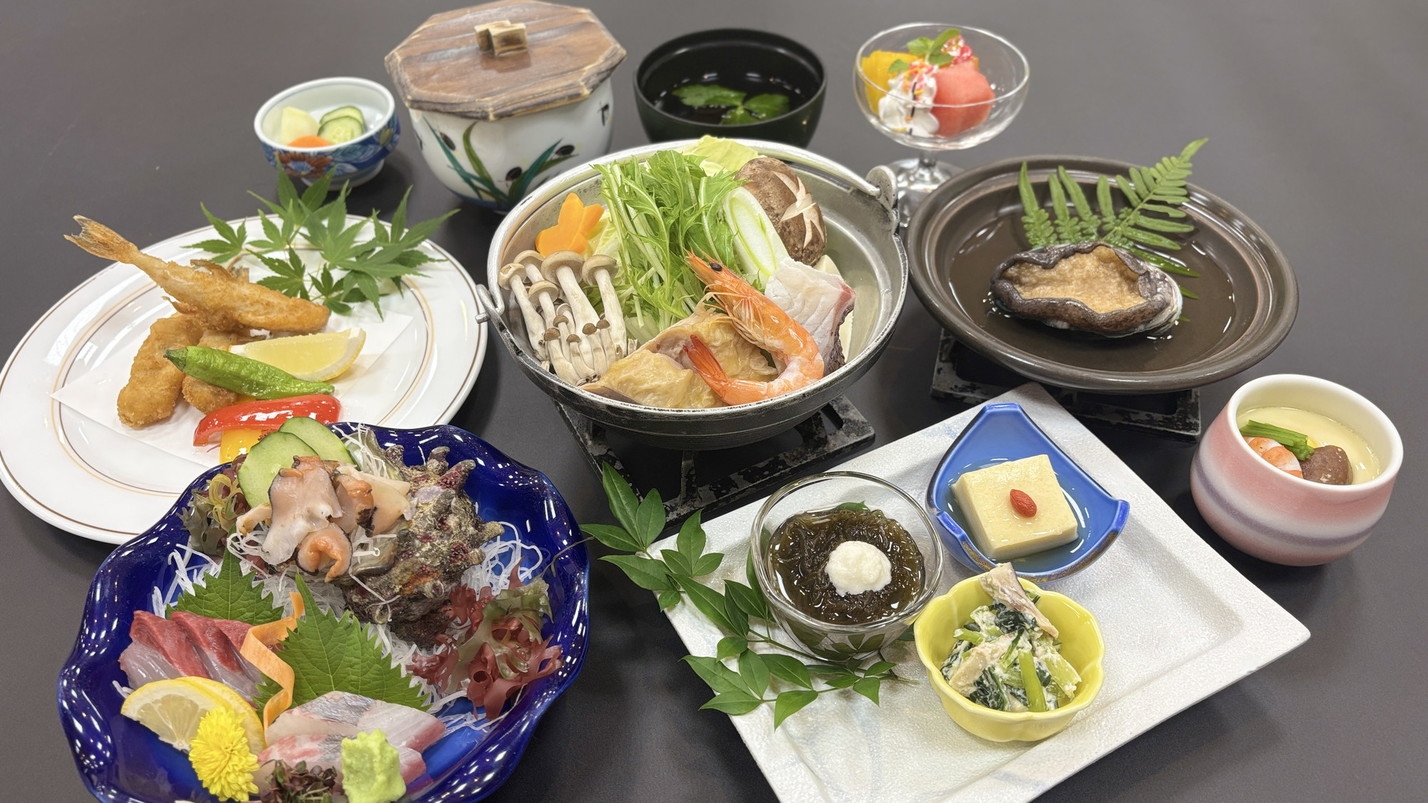 【夏季限定★ファミリープラン】小学生以下のお子様料金が半額！　季節の創作会席　雅会席（2食付）