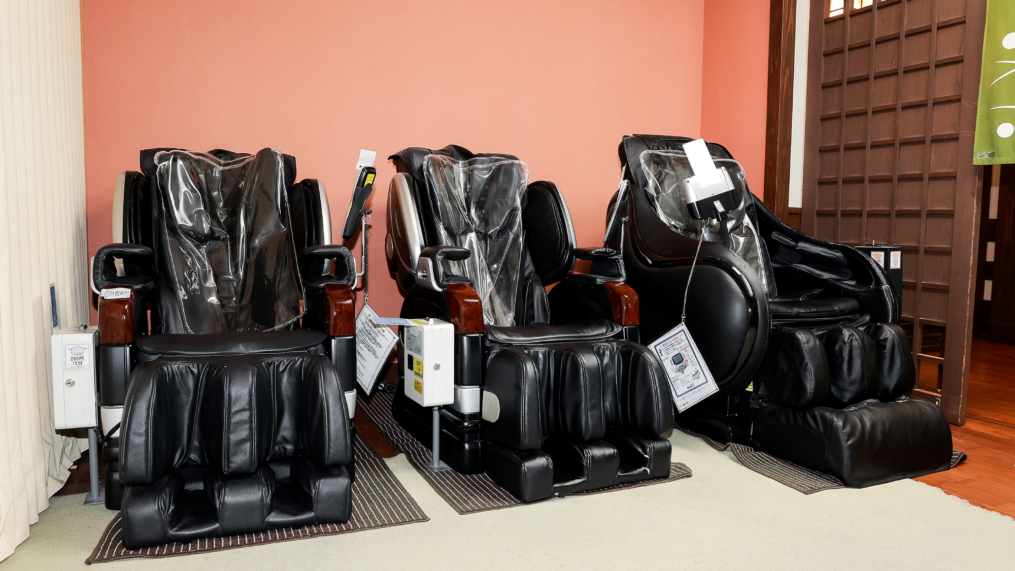 館内｜マッサージコーナー