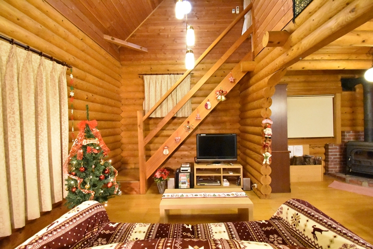 クリスマス仕様の小ログハウス