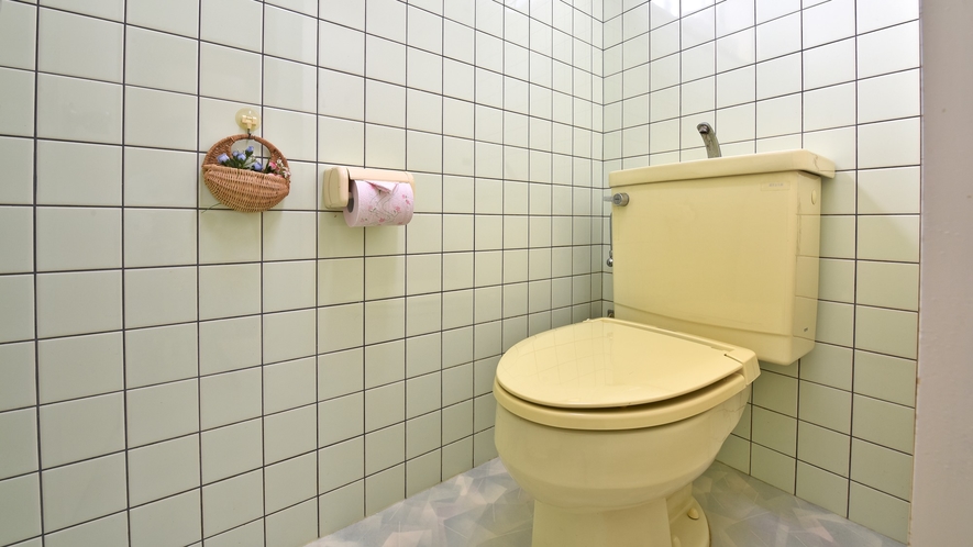 *【共有トイレ】お部屋にはトイレ洗面所はついておりませんので予めご了承ください。