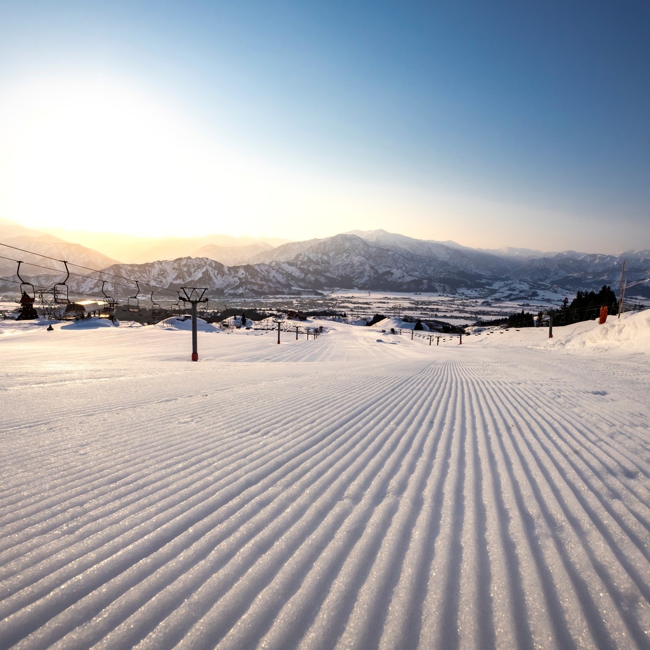 【早割３０☆リフト券付き】３０日前までの予約で通常料金より約２０％OFF！スキー＆スノーボードプラン
