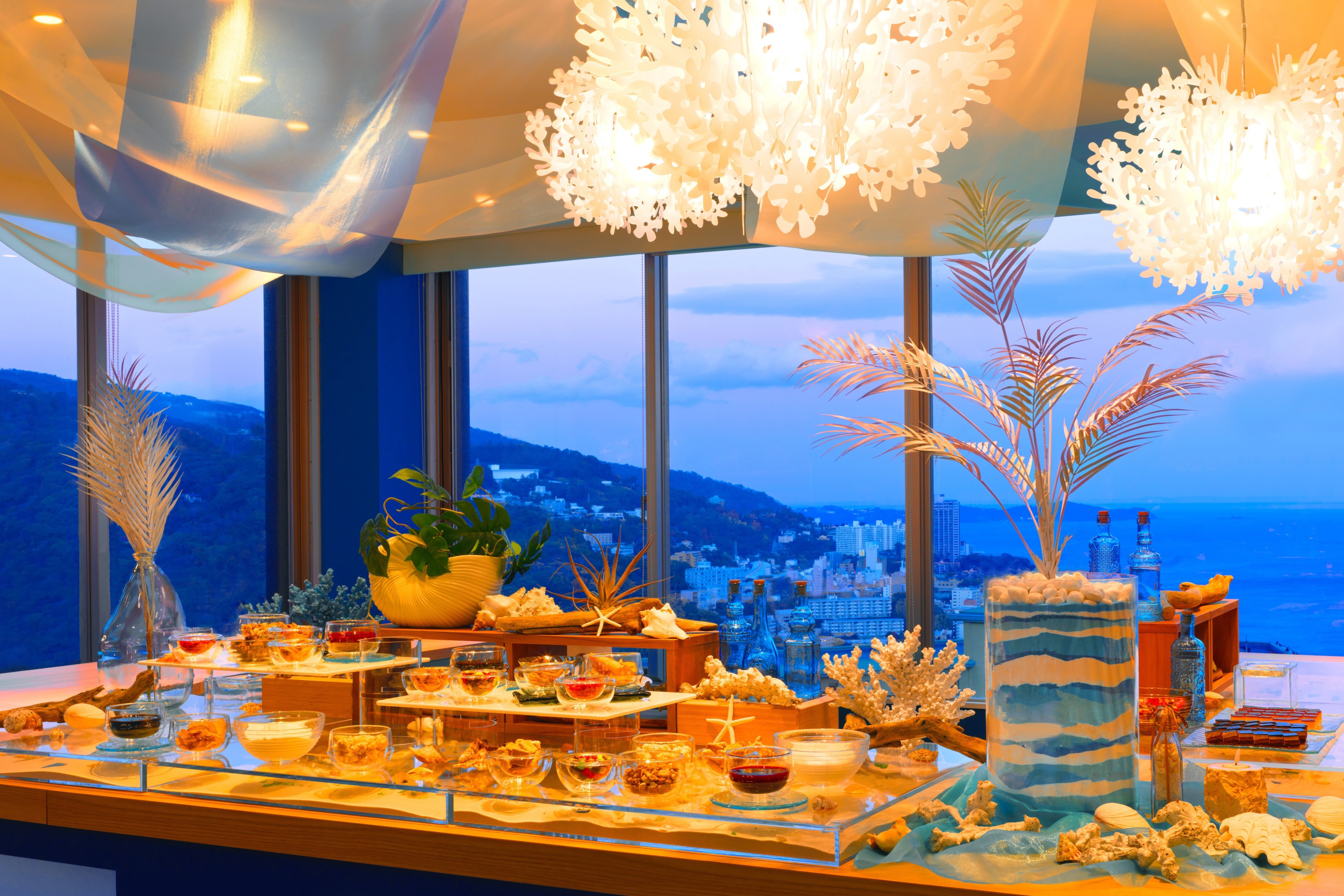 「スタジオビュッフェ もぐもぐ」ジェラートビーチ