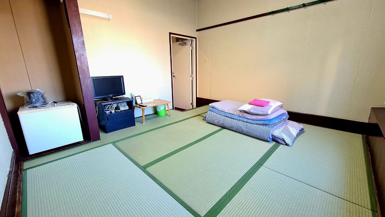 【素泊まり】和室◆3階（2名様用）シャワー＆トイレ共同