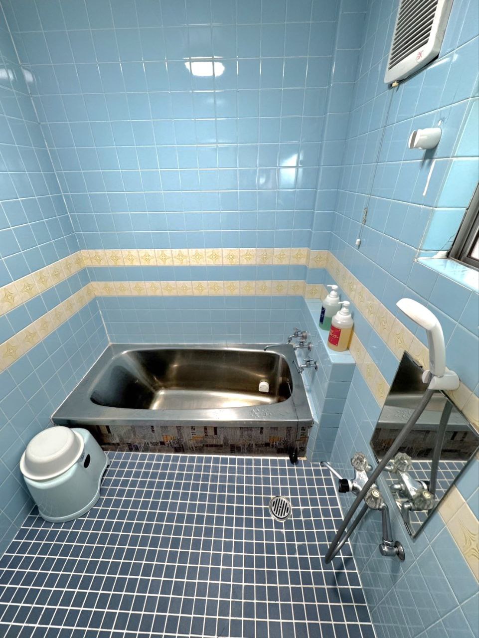 共同風呂（１階）- Shared bathroom on the 1st floor
