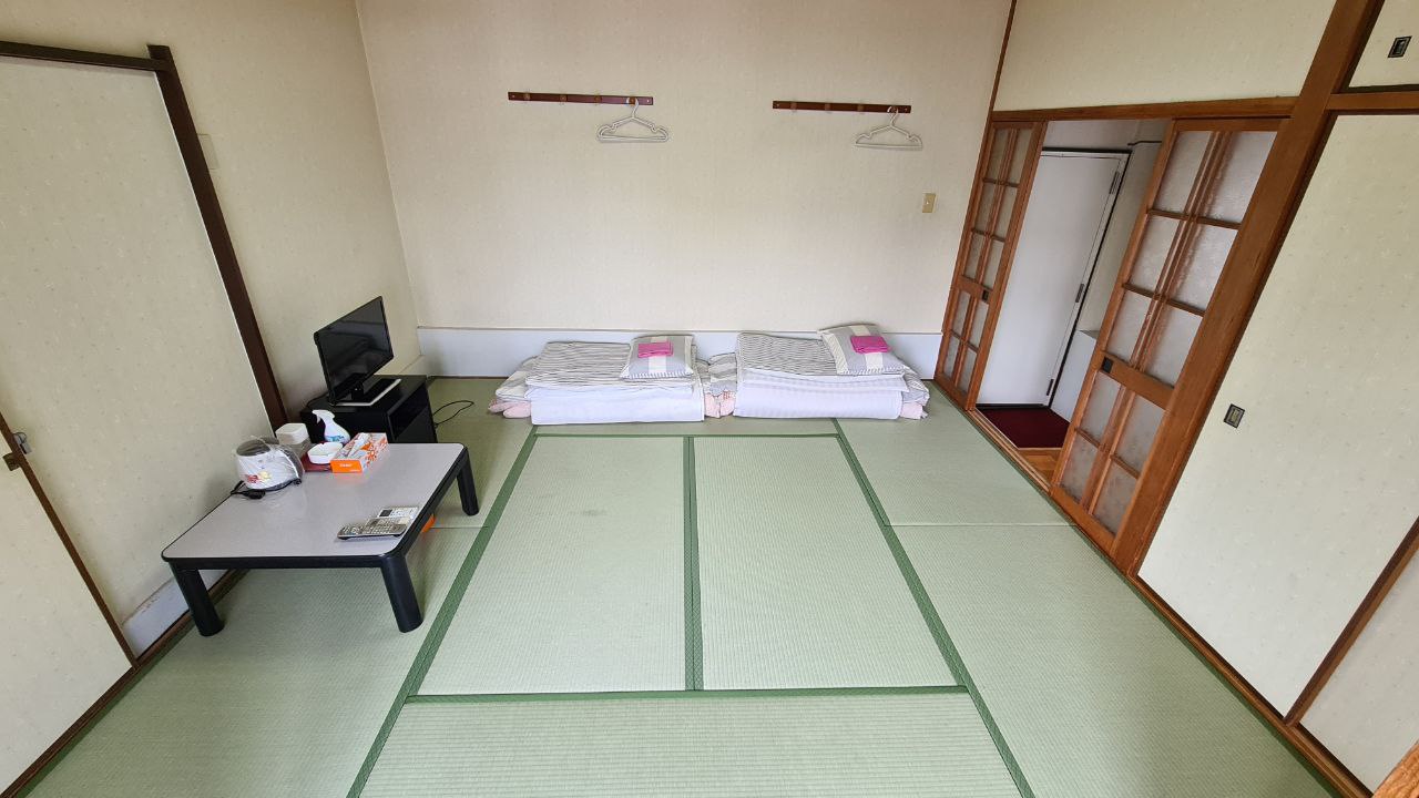 【素泊まり】311号室和室（1〜3名様）お風呂共同 トイレ付