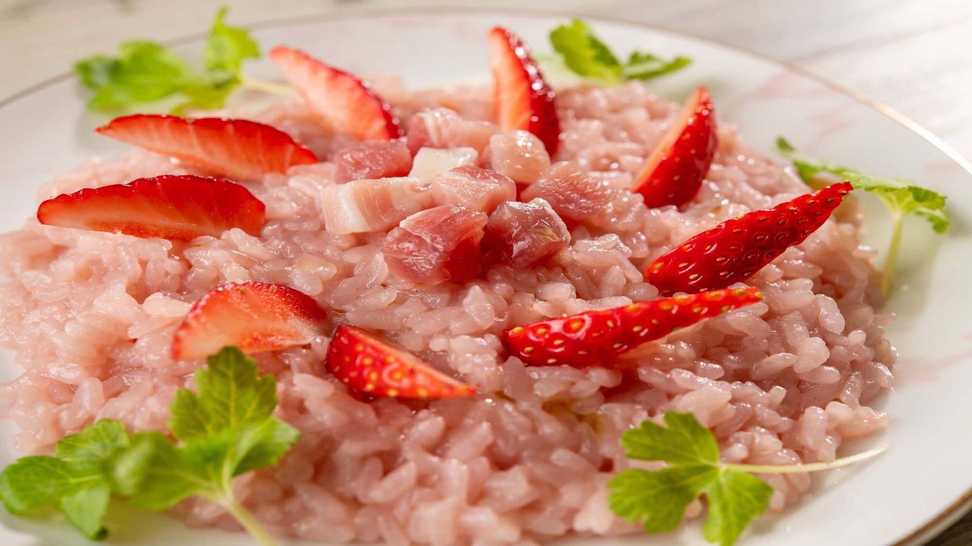 【1，000円分の館内利用券付】春のおでかけキャンペーン！フレンチポリネシアンビュッフェ