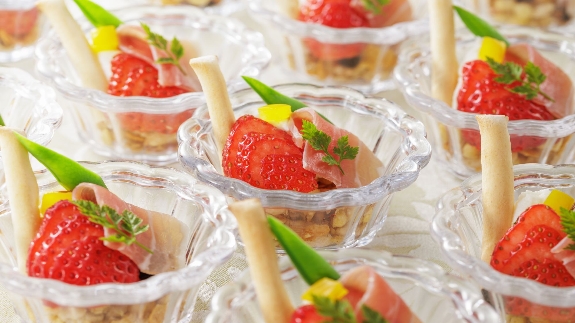 苺とパンチェッタのガトー仕立て